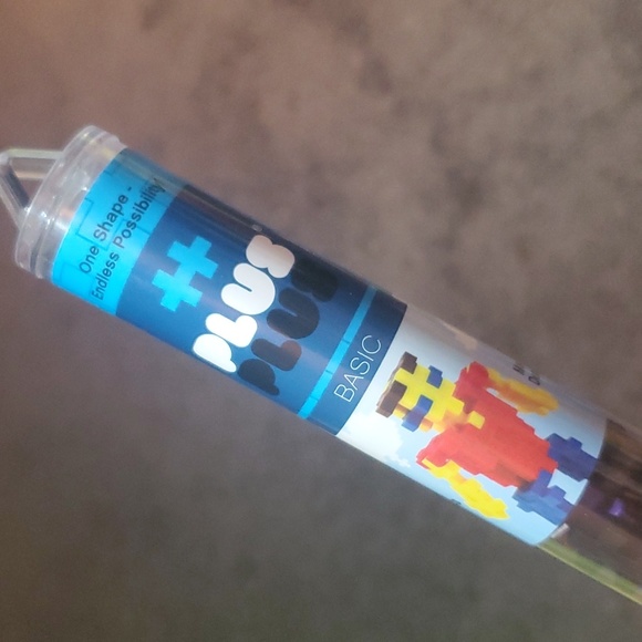 2/$7 🧩 Plus Plus Basic Bricks 3d puzzle toy activity 🧩 - Picture 3 of 4